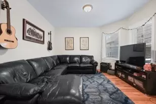 22 Henderson St, Somerville, MA 02145 - Photo 7