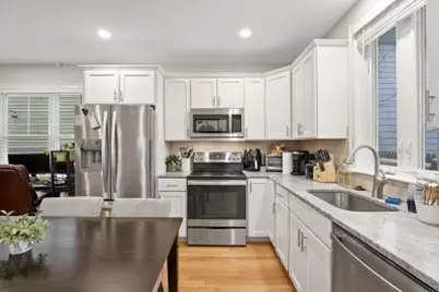22 Henderson St #1, Somerville, MA 02145 - Photo 11