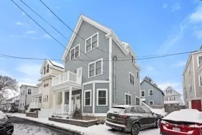 22 Henderson St #1, Somerville, MA 02145 - Photo 3