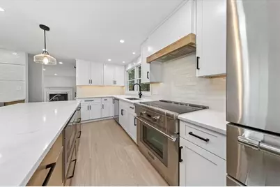 15 Pioneer Rd, Hingham, MA 02043 - Photo 3