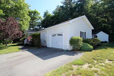 507 Crystal Way, Middleborough, MA 02346 - Photo 5