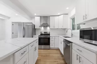 35 Williams St, Arlington, MA 02476 - Photo 3
