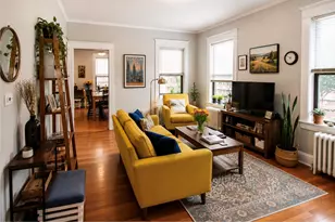 9 Greenway Ct, Brookline, MA 02446 - Photo 3