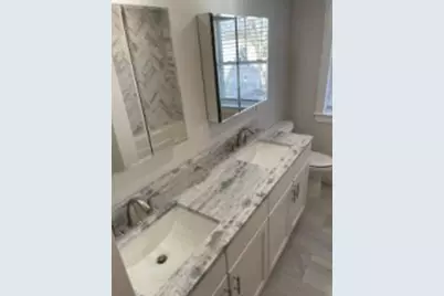 22 Henderson St #2, Somerville, MA 02145 - Photo 9