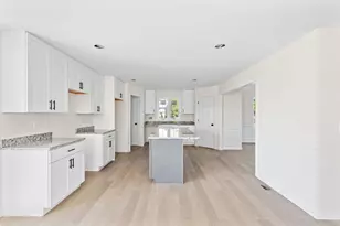38 Hemlock St, Douglas, MA 01516 - Photo 3