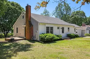 13 Center Hill Rd, Kingston, MA 02364 - Photo 1