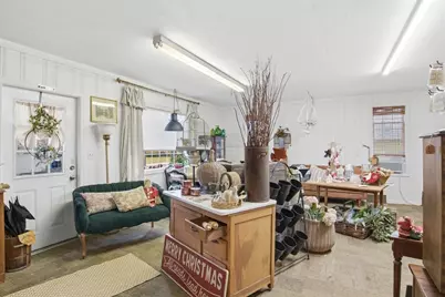 148 River St, West Springfield, MA 01089 - Photo 15