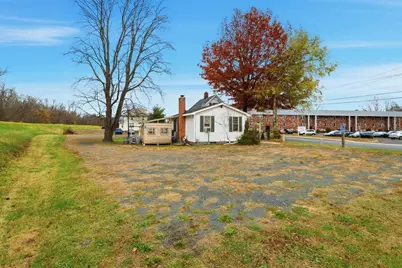 148 River St, West Springfield, MA 01089 - Photo 7