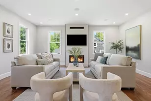 131 Maple St, Scituate, MA 02066 - Photo 9