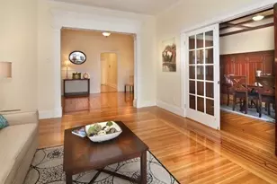 1033 Beacon St, Brookline, MA 02446 - Photo 15