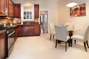 1033 Beacon St, Brookline, MA 02446 - Photo 11