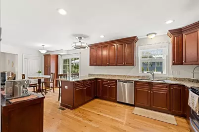 34 Amesbury Ave, Amesbury, MA 01913 - Photo 15