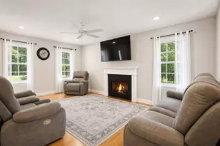 34 Amesbury Ave, Amesbury, MA 01913 - Photo 3
