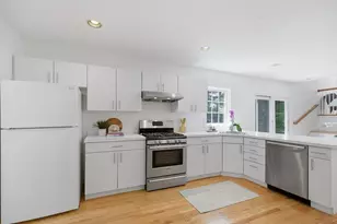81 Parish Rd, Needham, MA 02494 - Photo 5