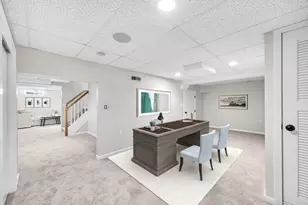 252 Pinewood Dr, Longmeadow, MA 01106 - Photo 37