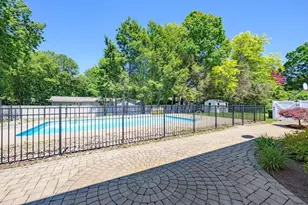252 Pinewood Dr, Longmeadow, MA 01106 - Photo 39
