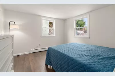 26 Vernon St, Holyoke, MA 01040 - Photo 13
