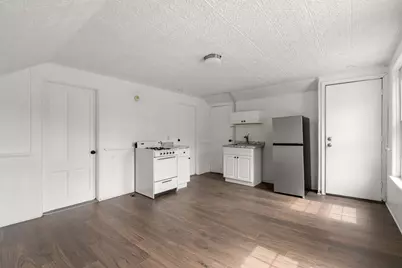 26 Vernon St, Holyoke, MA 01040 - Photo 25
