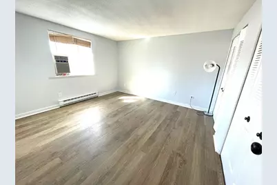 94 Beacon St #27, Somerville, MA 02143 - Photo 5