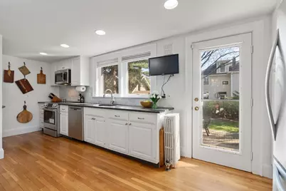 66 Randlett Park, Newton, MA 02465 - Photo 9