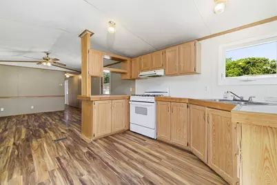 47 Kins Court, Wareham, MA 02558 - Photo 5