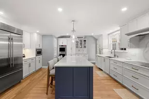 1375 Brush Hill Rd, Milton, MA 02186 - Photo 5