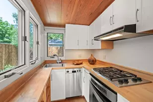 84 Kinnaird St, Cambridge, MA 02139 - Photo 5