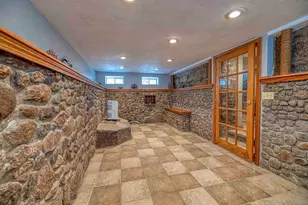 36 McGowan St, Fall River, MA 02723 - Photo 23