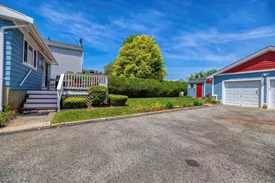 36 McGowan St, Fall River, MA 02723 - Photo 3