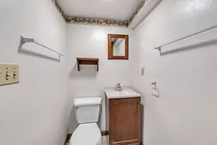 109 N Brookfield Rd, Barre, MA 01005 - Photo 9