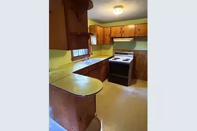 40 West Canton Circle, Springfield, MA 01104 - Photo 9