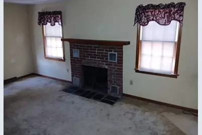 40 West Canton Circle, Springfield, MA 01104 - Photo 3