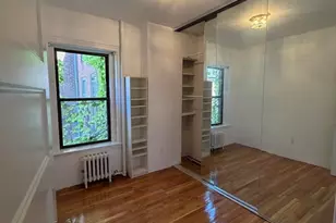 35 Revere St, Boston, MA 02114 - Photo 9