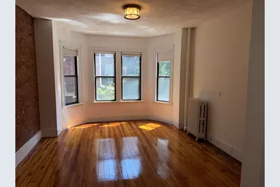 35 Revere St #2, Boston, MA 02114 - Photo 3