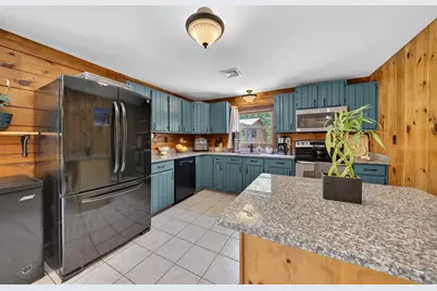 51 Bryant St, Berkley, MA 02779 - Photo 13