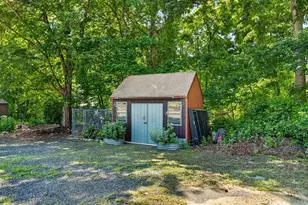 51 Bryant St, Berkley, MA 02779 - Photo 39