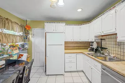 178-180 Brookside Pkwy, Medford, MA 02155 - Photo 11
