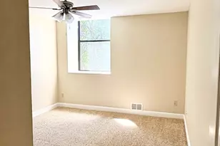34 Newhall St, Lowell, MA 01852 - Photo 17