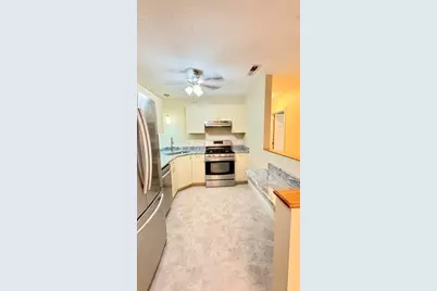 34 Newhall St #212, Lowell, MA 01852 - Photo 3