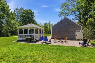 18 Nobscussett Rd, Dennis, MA 02638 - Photo 9