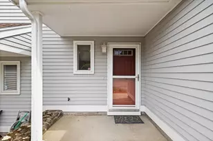 19 Olde Village Dr, Salem, MA 01970 - Photo 3