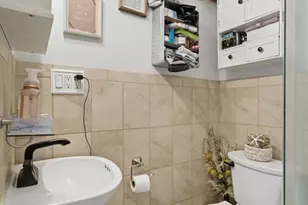 211 Village St, Medway, MA 02053 - Photo 11