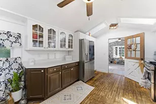 211 Village St, Medway, MA 02053 - Photo 9