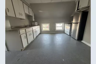 908 Plymouth Ave #3, Fall River, MA 02721 - Photo 5