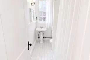 31 Concord Ave, Cambridge, MA 02138 - Photo 9