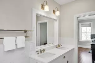 284 Bunker Hill St, Boston, MA 02129 - Photo 23