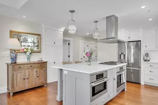 284 Bunker Hill St, Boston, MA 02129 - Photo 5