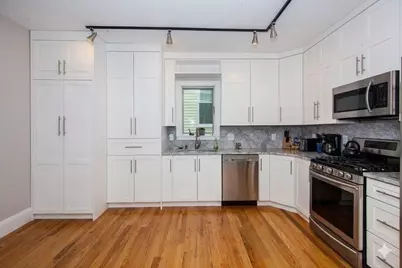 58 Willow Ave #58, Somerville, MA 02144 - Photo 5