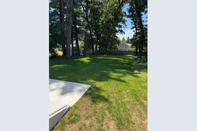 147 Parkerview St., Springfield, MA 01119 - Photo 3