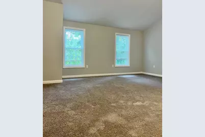 17 Foster St #15, Brockton, NH 03201 - Photo 9